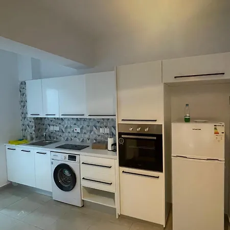 Apartament Margarita Gardens Block 6 *